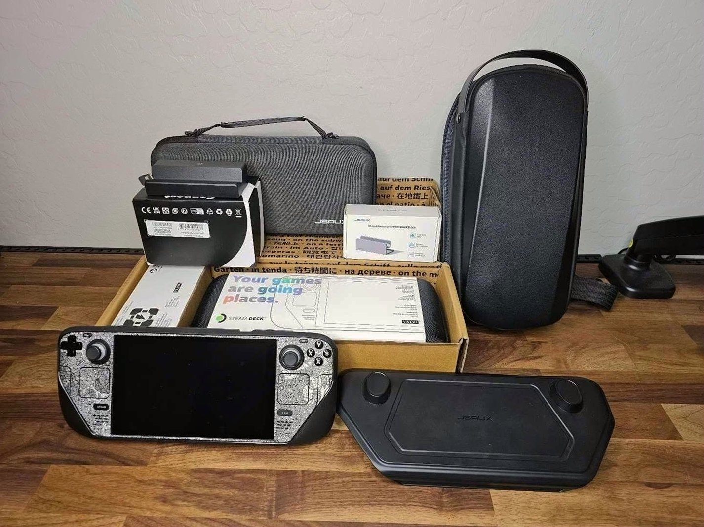Valve Steam Deck 512GB Handheld Console + 512GB SD Card - Used