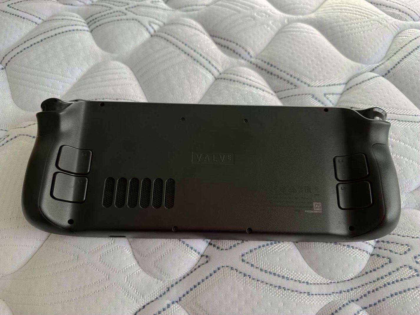 Valve Steam Deck OLED 512GB Black - Used image 2