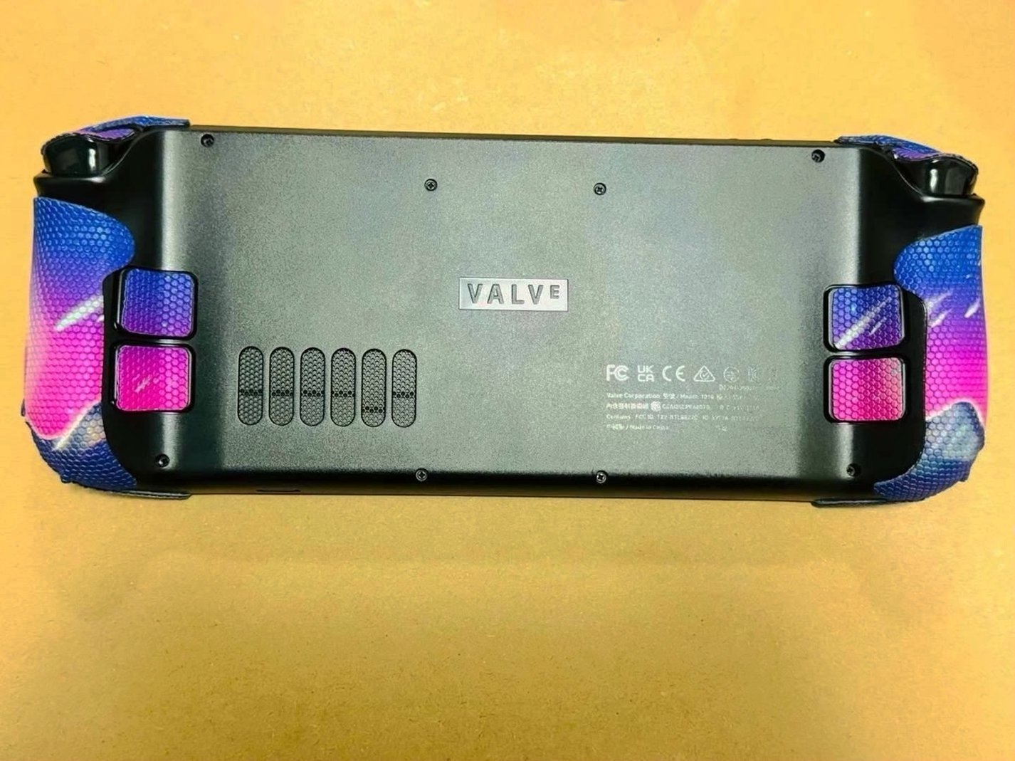 Valve Steam Deck 64GB LED Unlocked - Used image 2