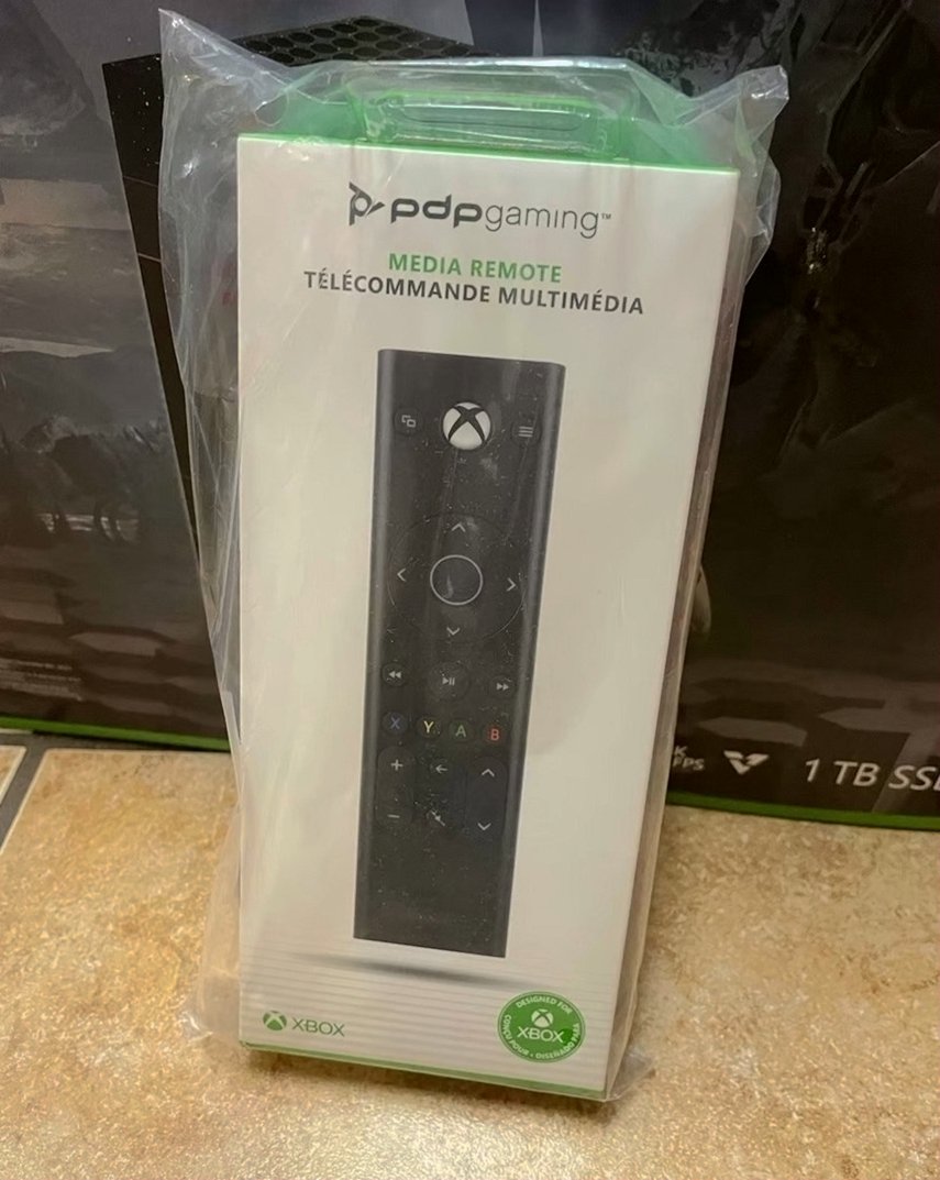 Microsoft Xbox Series X 1TB Halo Infinite Edition Used image 4