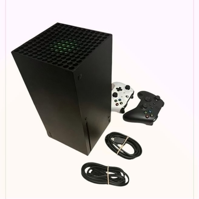 Microsoft Xbox Series X 1TB Black Unlocked - Used image 2