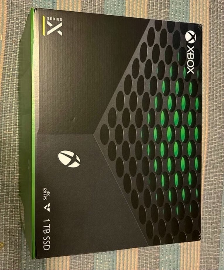 Microsoft Xbox Series X 1TB Black Unlocked - Used