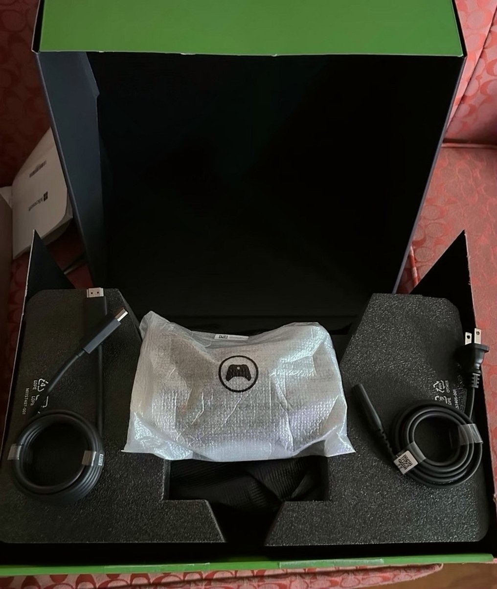 Microsoft Xbox Series X 1TB Black - Used image 3