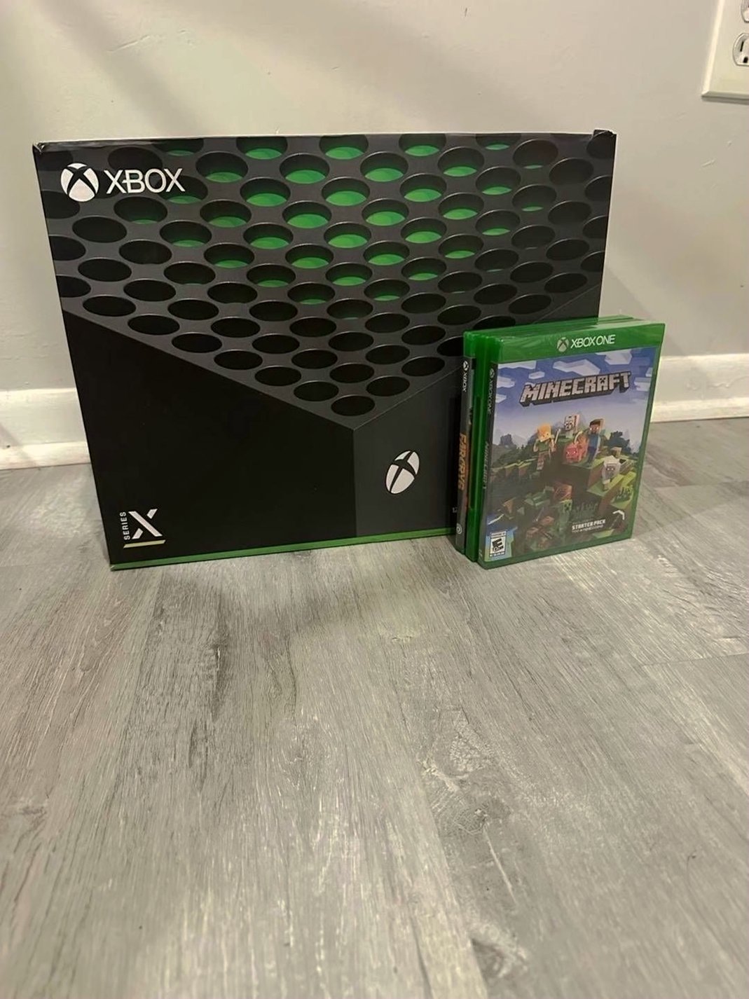 Microsoft Xbox Series X 7Q29 1TB Black Unlocked - Used image 2