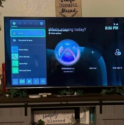 Microsoft Xbox Series X 1TB Black Console Unlocked - Used image 4