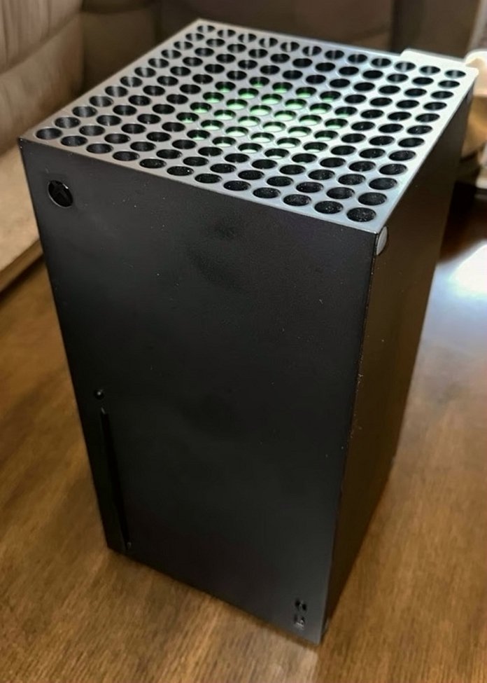 Microsoft Xbox Series X 1TB Black - Used image 2