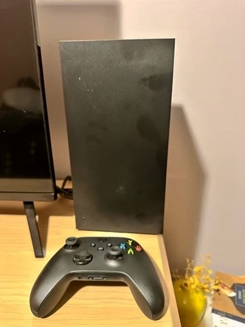 Microsoft Xbox Series X 1TB Black Unlocked - Used image 3