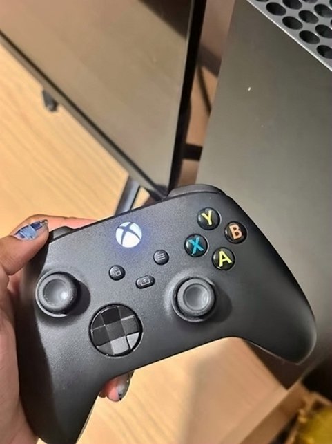 Microsoft Xbox Series X 1TB Black Unlocked - Used image 5