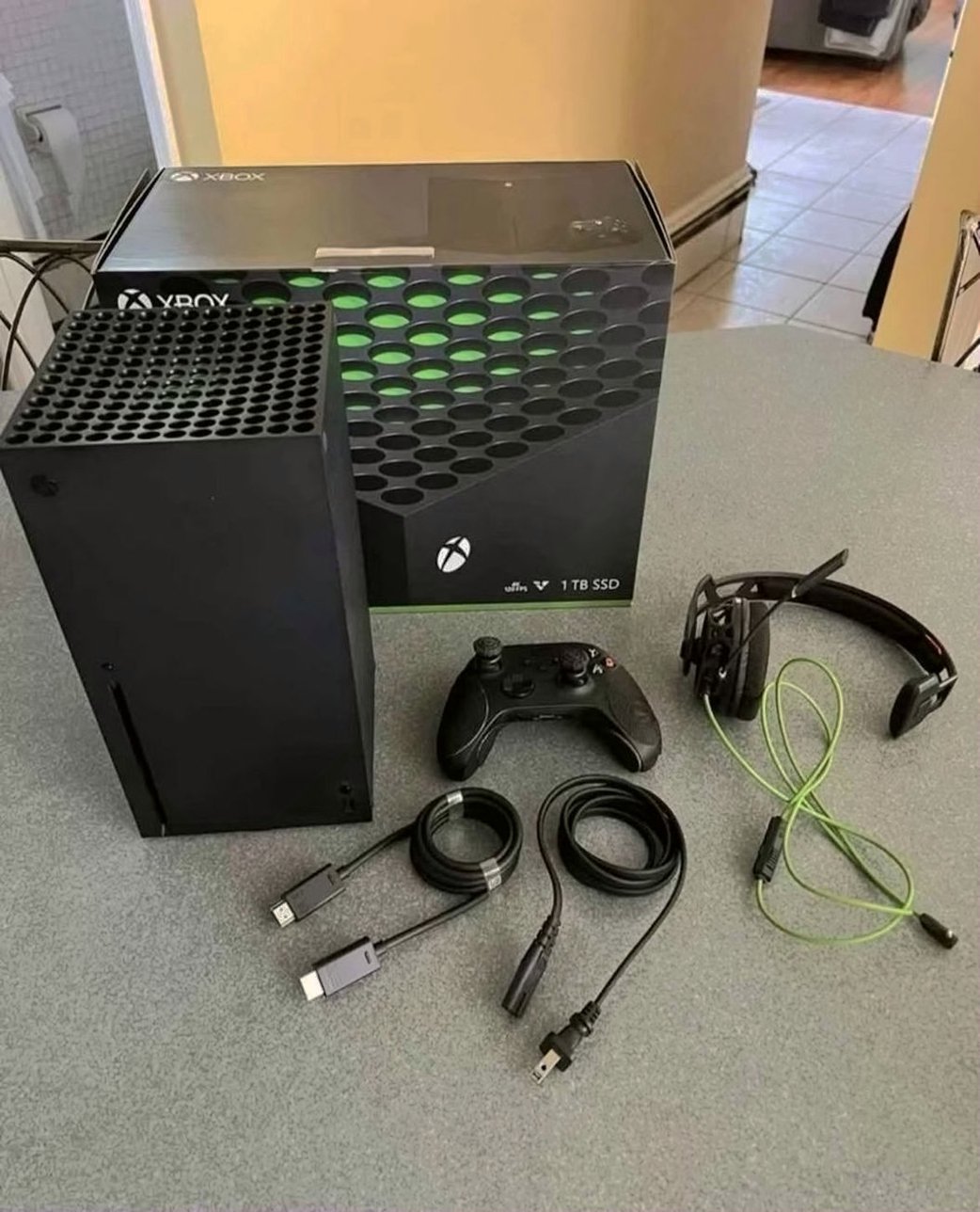 Microsoft Xbox Series X 3X87 - Used