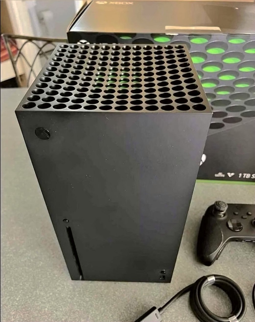 Microsoft Xbox Series X 3X87 - Used image 2