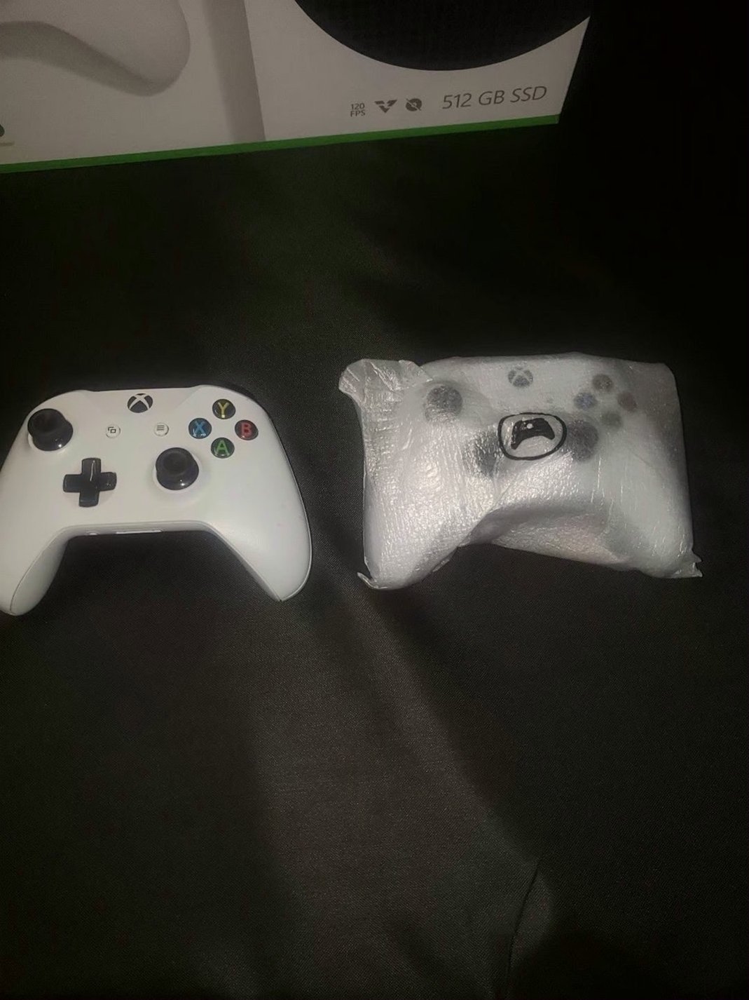 Microsoft Xbox Series S Bundle 512GB White - Used image 2