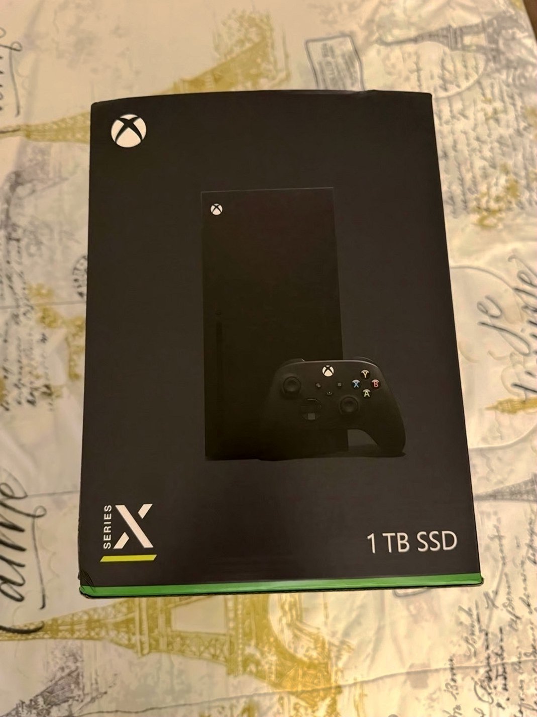 Microsoft Xbox Series X 1TB SSD Red Controller Included - Used image 2