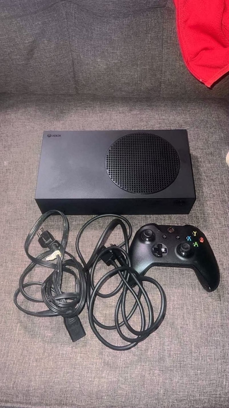 Microsoft Xbox Series S 1TB Black Unlocked - Used image 4