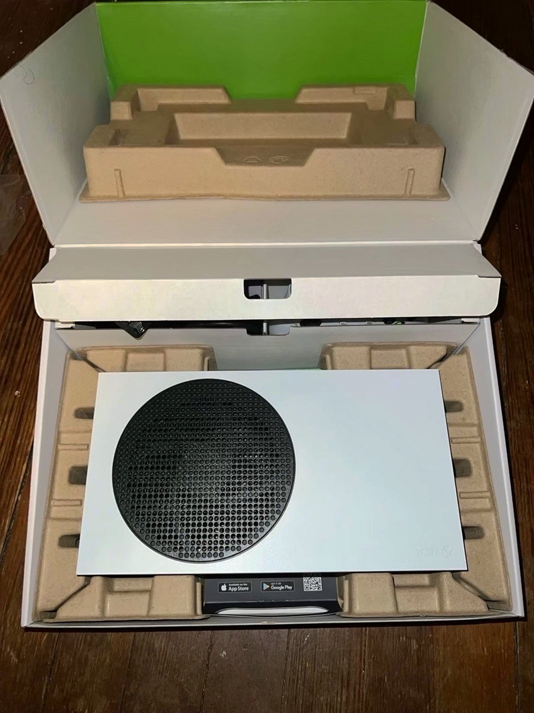 Microsoft Xbox Series S 1TB White - Used image 2