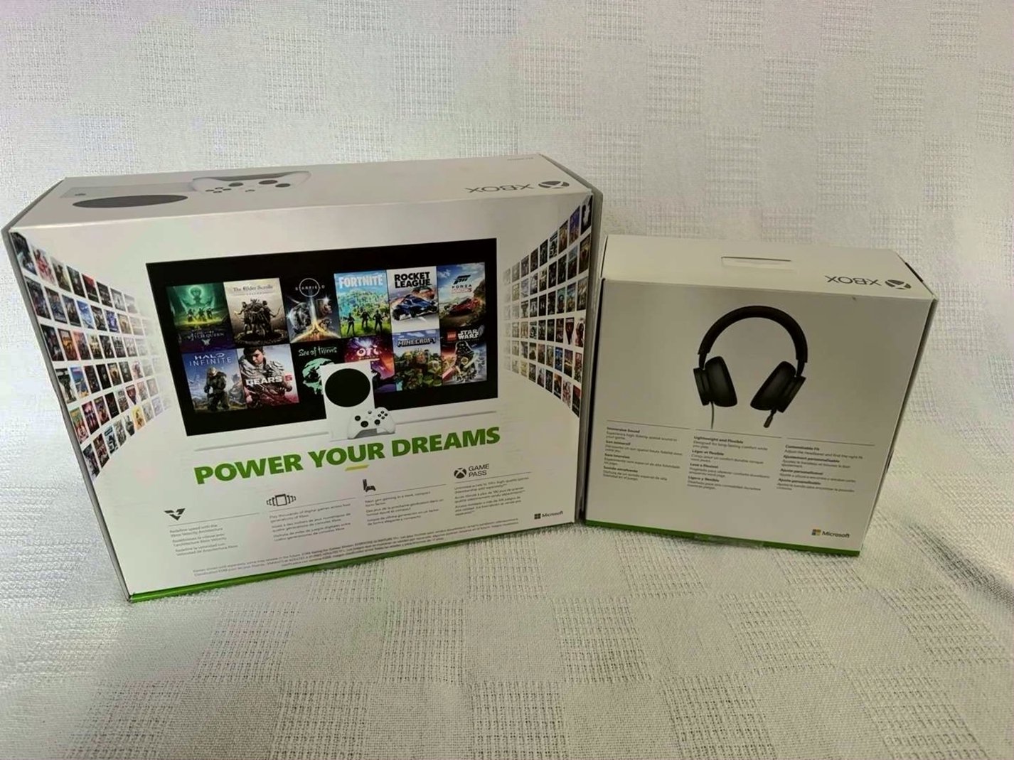 Microsoft Xbox Series S 512GB White - Used image 2