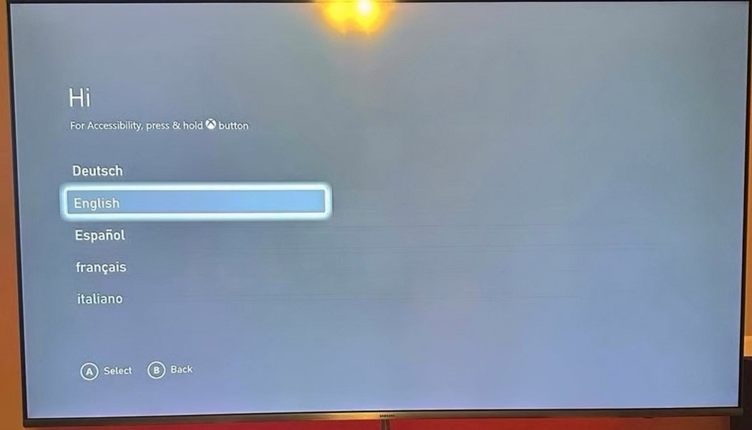 Microsoft Xbox Series X Bundle 1TB Black - Used image 4