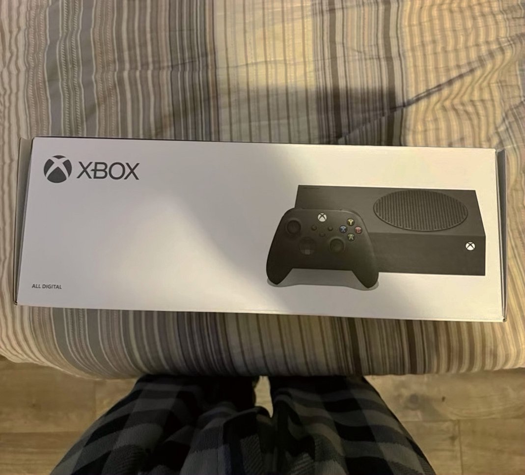 Microsoft Xbox Series S 1TB Black - Used image 2
