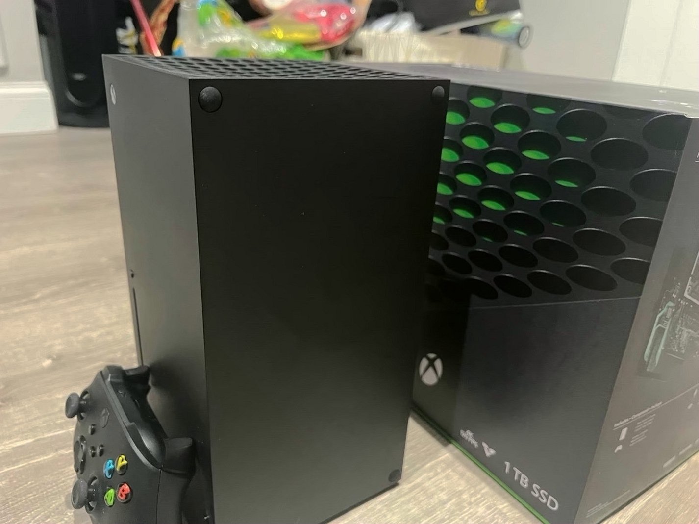 Microsoft Xbox Series X 1TB Black/White Used image 3