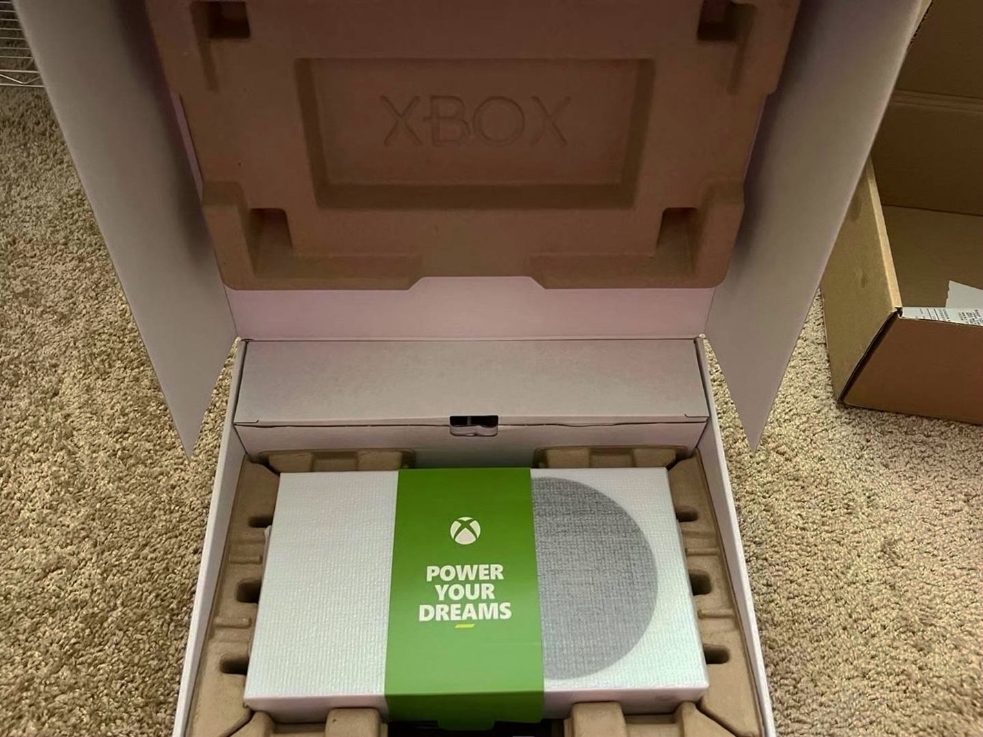 Microsoft Xbox Series S 512GB White Unlocked - Used image 2
