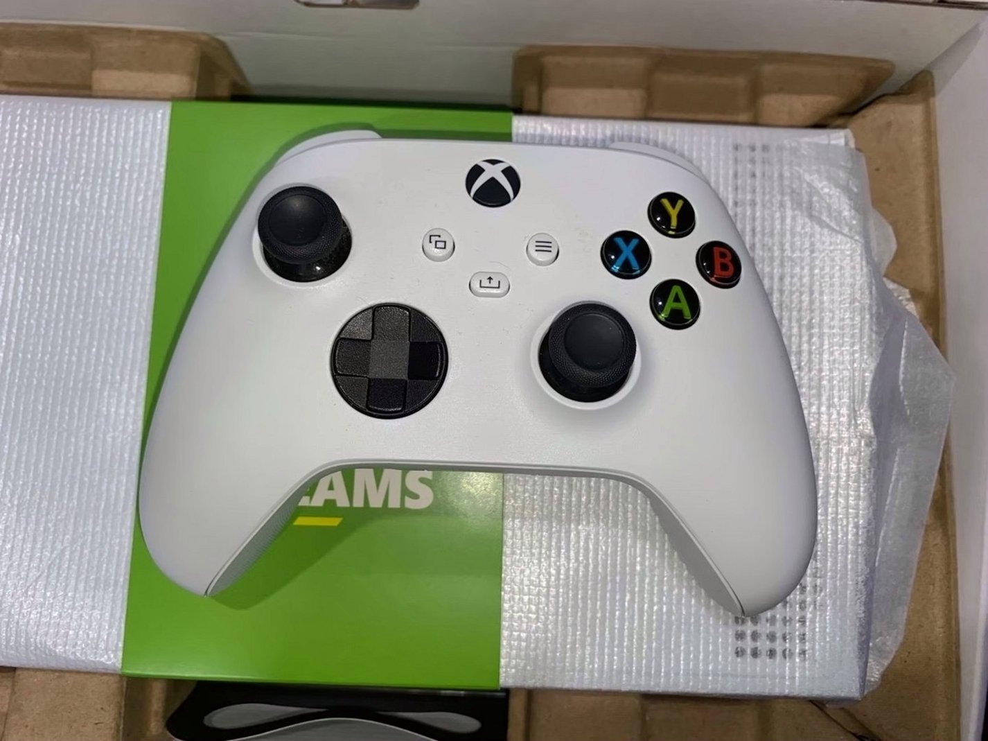 Microsoft Xbox Series S Console 512GB White - Used image 5
