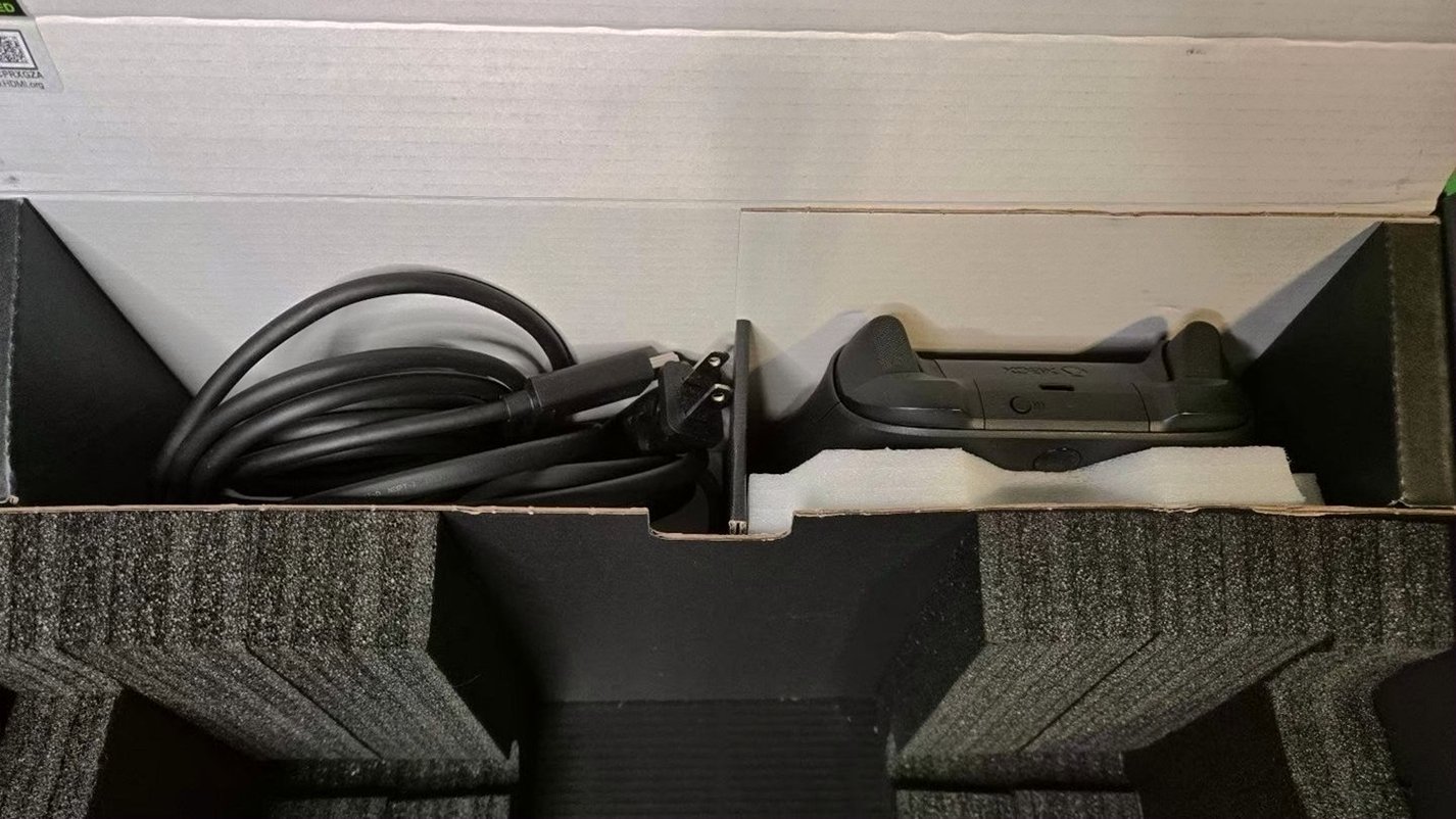 Microsoft Xbox Series X 1TB Black - Used image 4