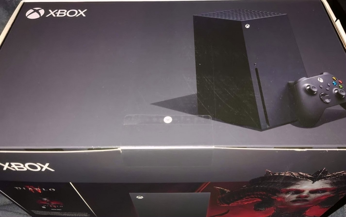 Microsoft Xbox Series X Diablo IV 1TB Bundle 9M87 - Used image 2