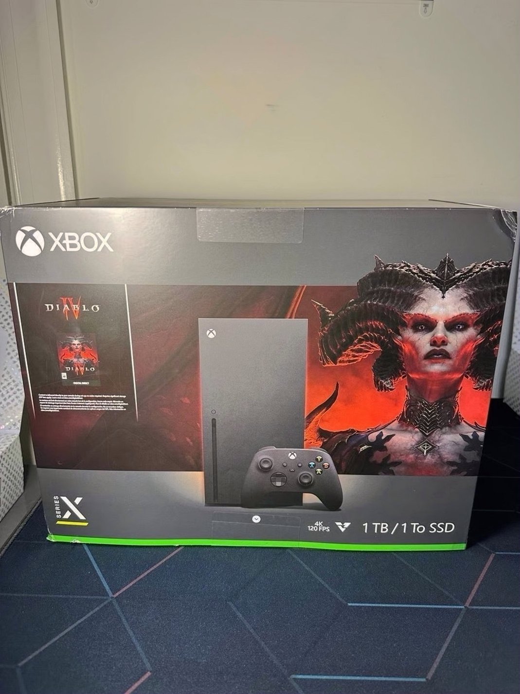 Microsoft Xbox Series X 7W77 - Used