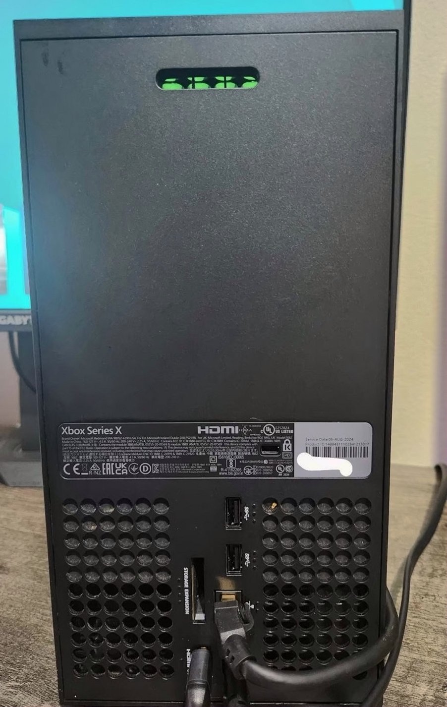 Microsoft Xbox Series X 1TB Black Refurbished - Used image 2