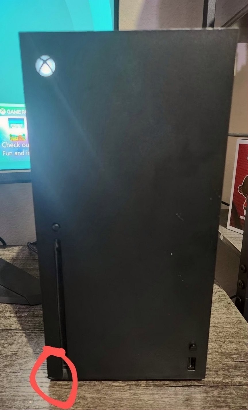 Microsoft Xbox Series X 1TB Black Refurbished - Used image 3
