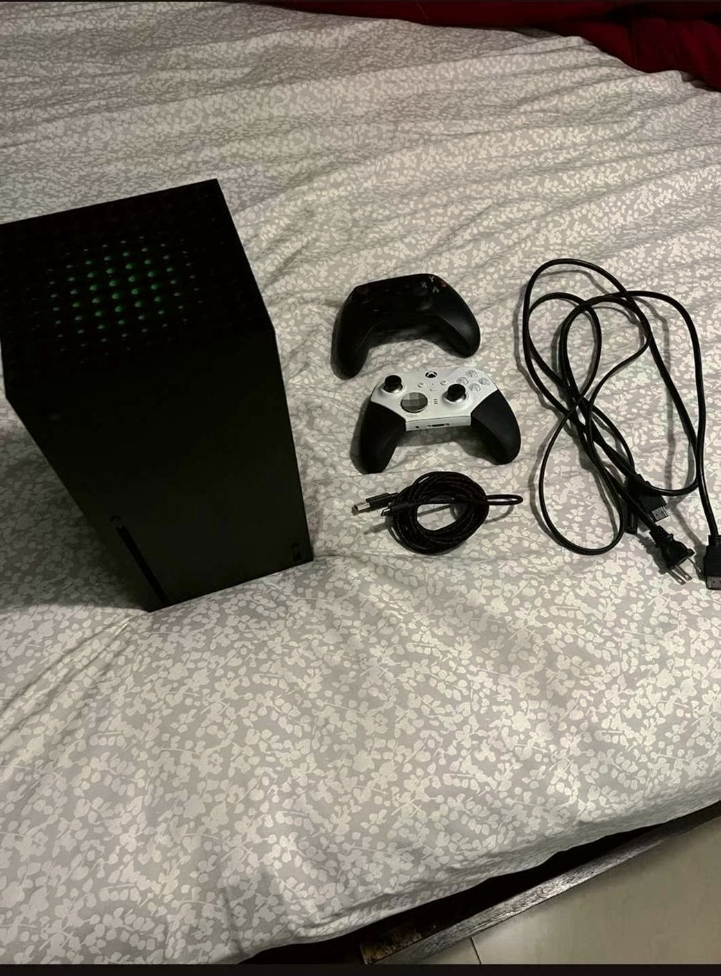 Microsoft Xbox Series X 1TB Black - Used image 5