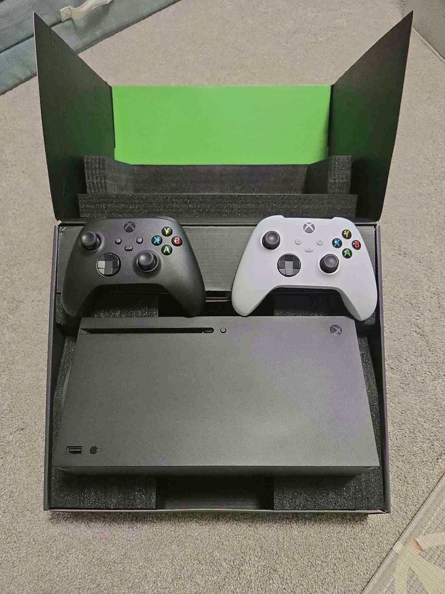 Microsoft Xbox Series X 1TB Black - Used image 2