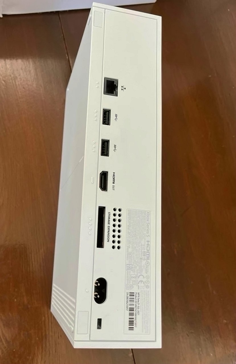 Microsoft Xbox Series S 512GB White - Used image 3