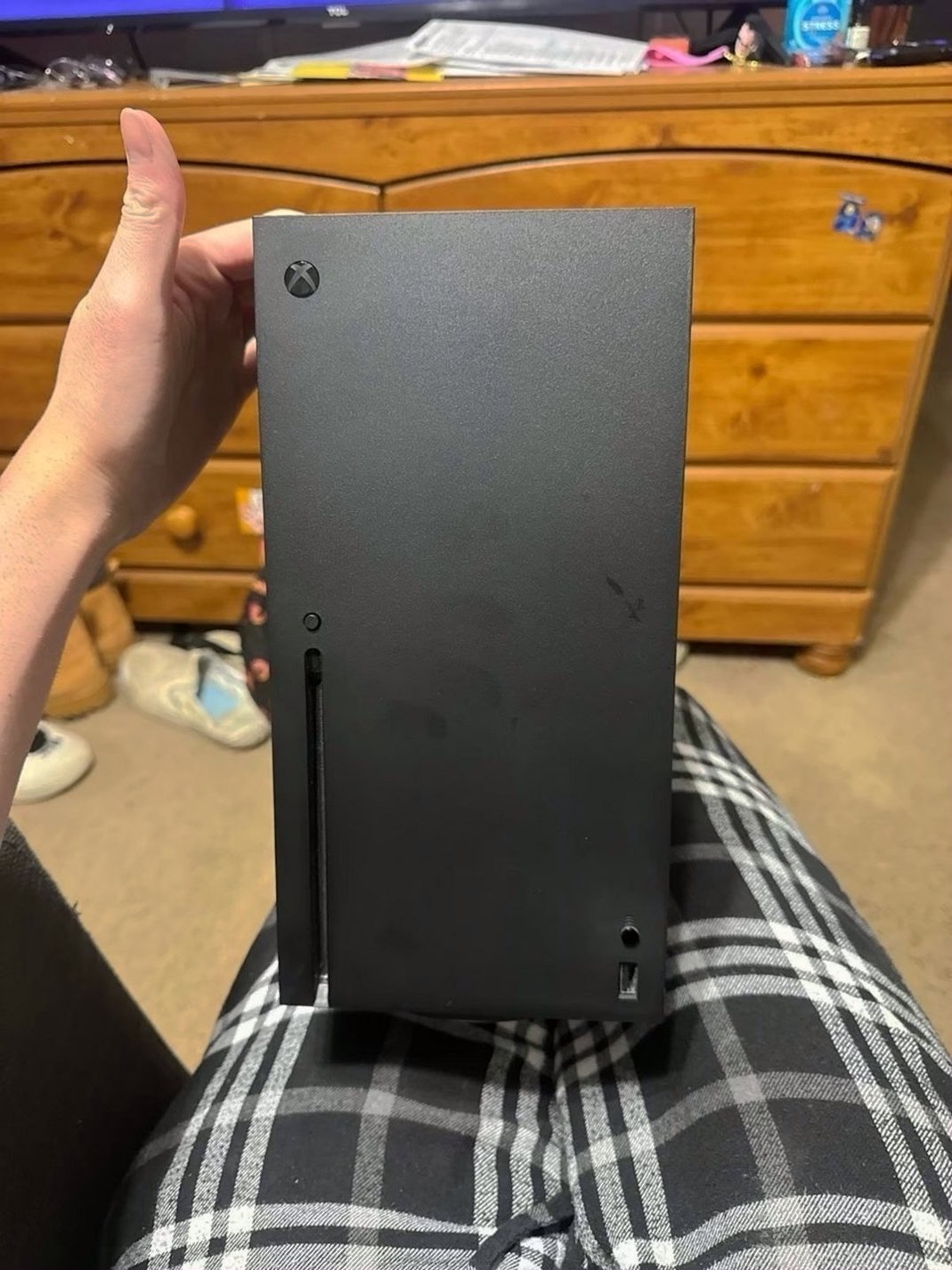 Microsoft Xbox Series X with 4 Controllers and 2 Charging Stands - Used image 2