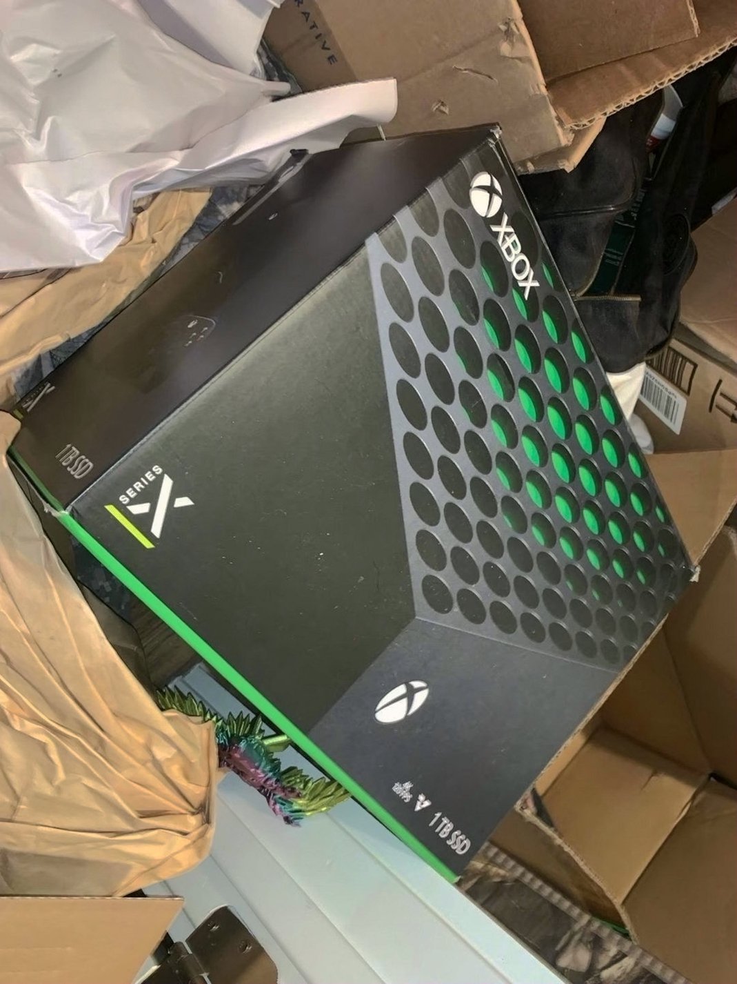 Microsoft Xbox Series X 1TB Black/White Unlocked - Used image 4