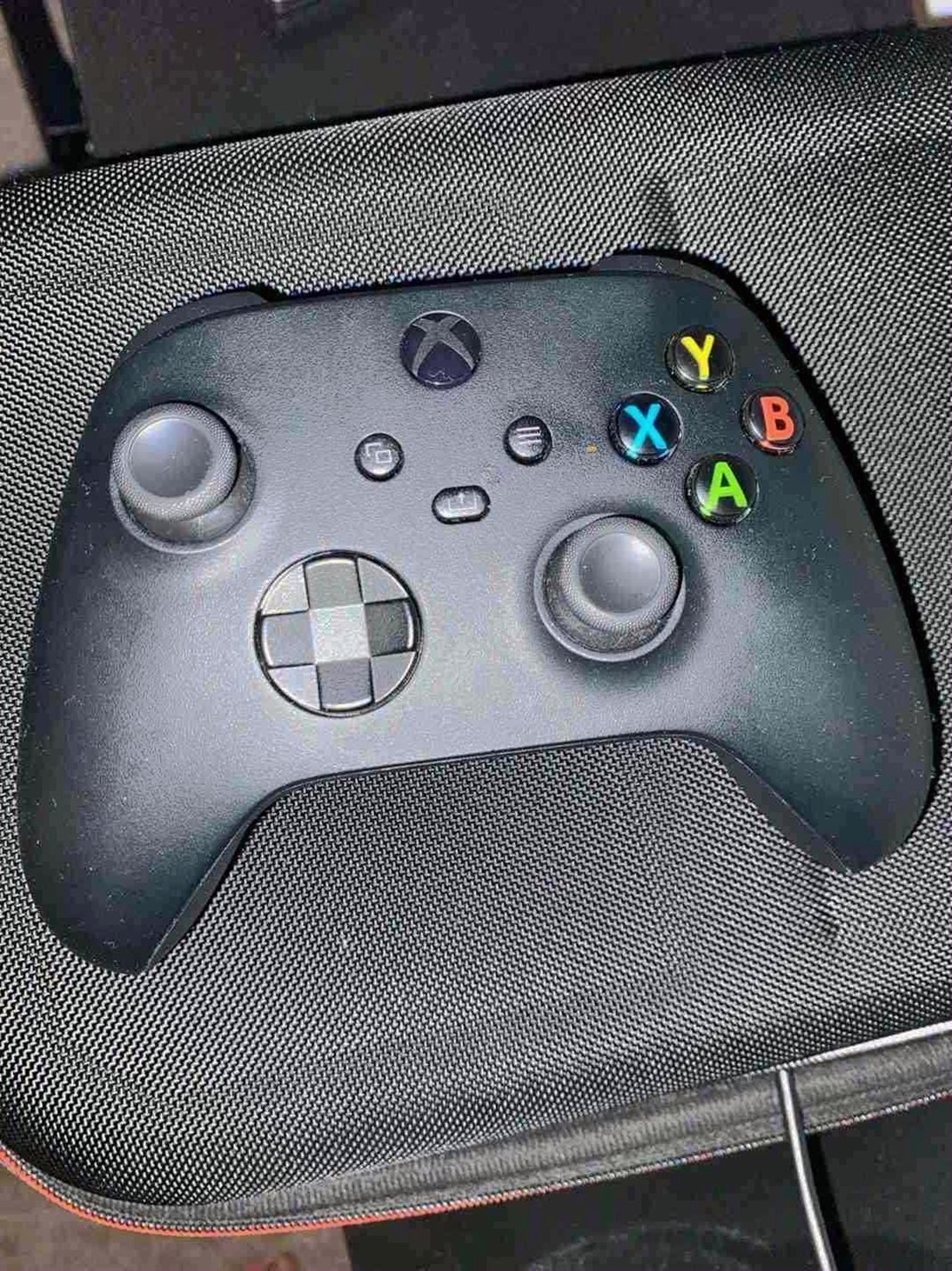 Microsoft Xbox Series X 7K56 - Used image 4