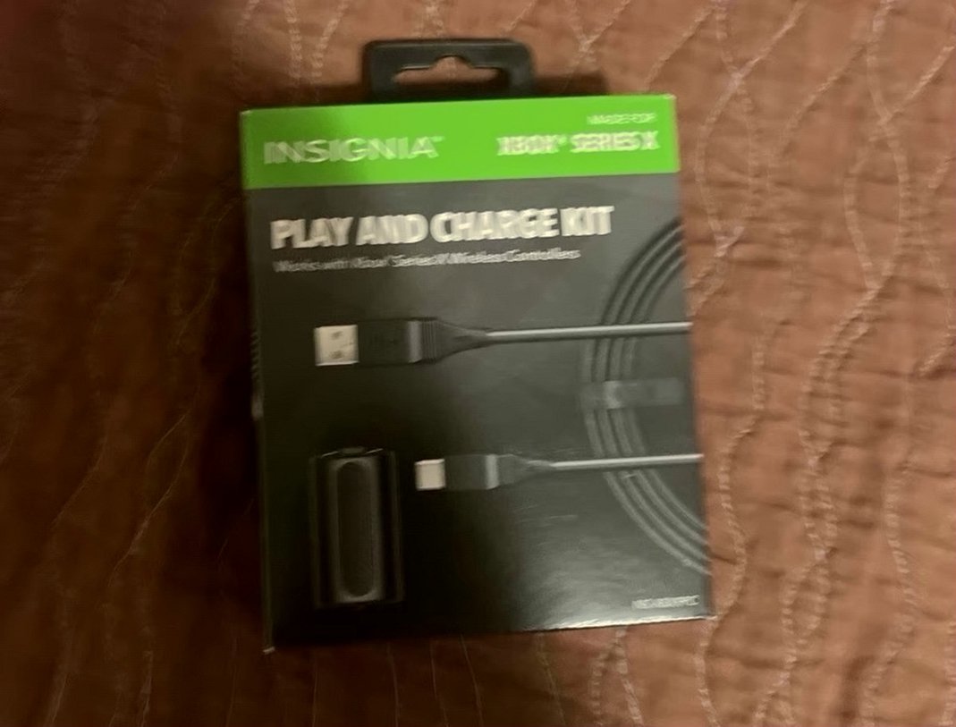 Microsoft Xbox Series S Play Charger Kit 1L38 - Used image 2