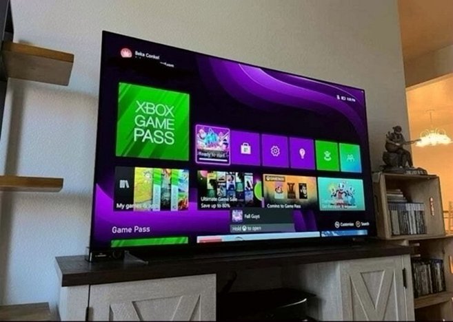 Microsoft Xbox Series X 1TB SSD Black Unlocked - Used image 4