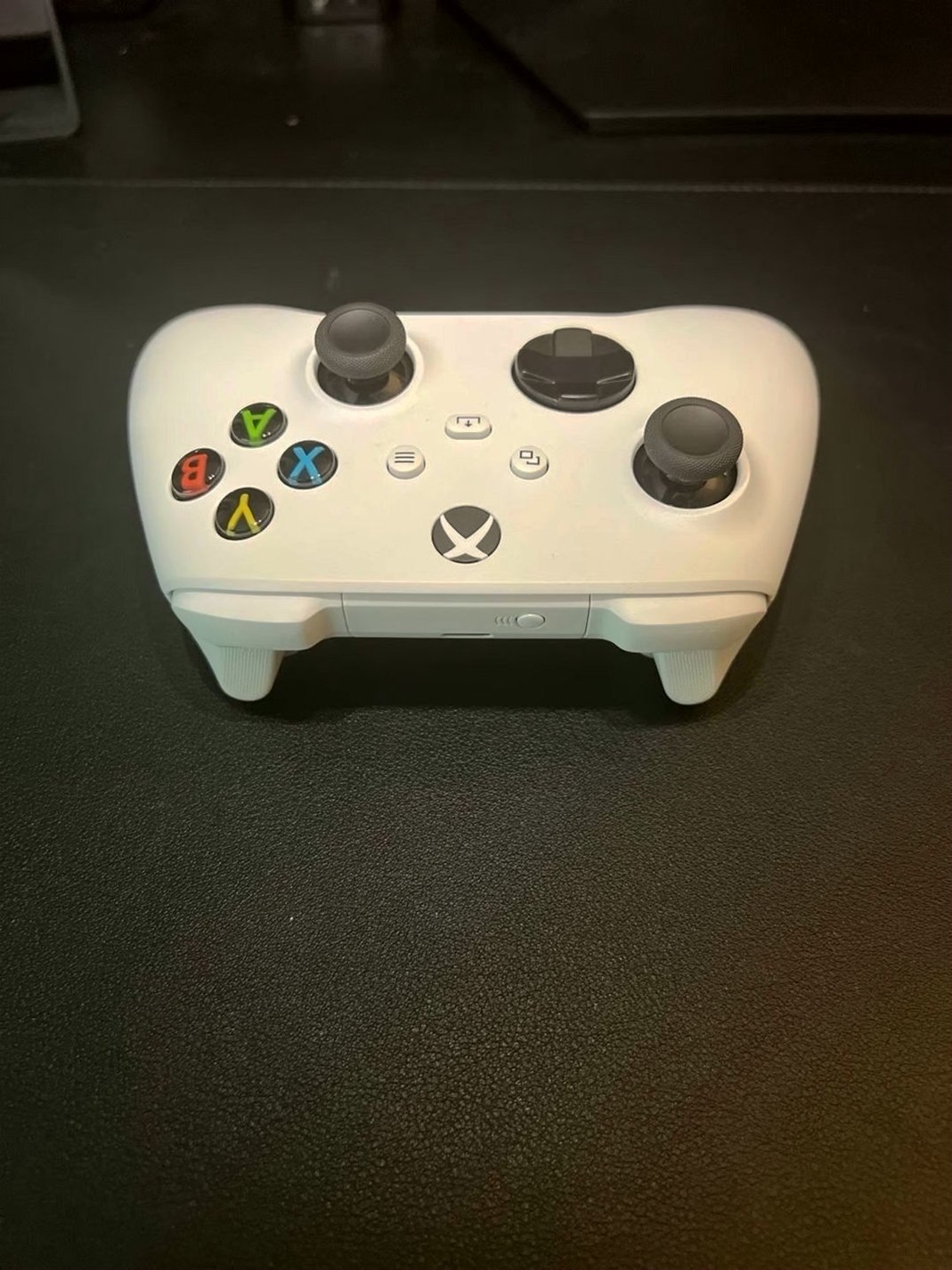 Microsoft Xbox Series S 3L58 512GB White - Used image 5