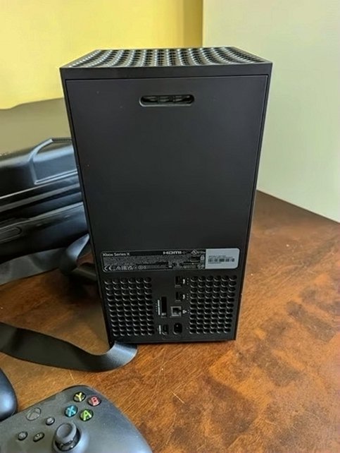 Microsoft Xbox Series X 1TB Black Console Unlocked - Used image 5