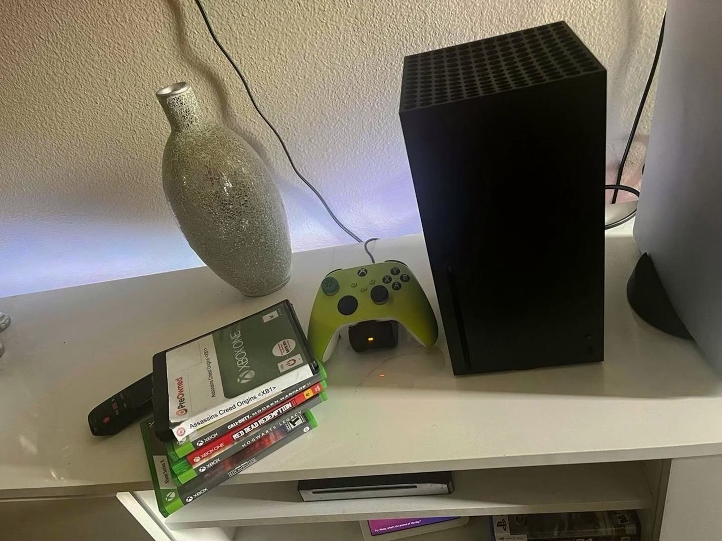 Microsoft Xbox Series X 8C27 with Green Remote and 5 Games - Used image 2