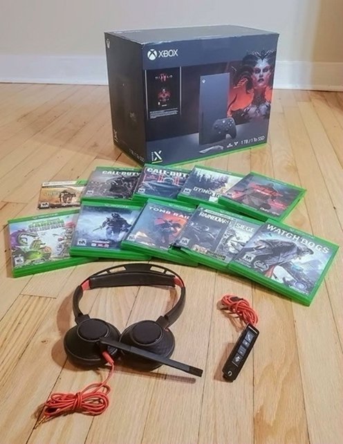 Microsoft Xbox Series X Diablo IV Bundle 1TB - Used