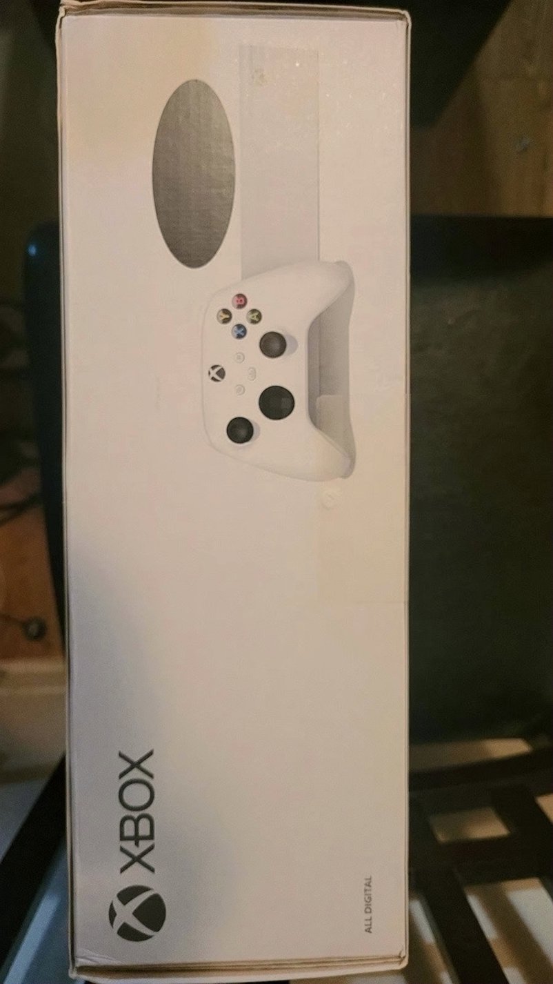 Microsoft Xbox Series S 512GB Gilded Hunters Bundle - Used image 5