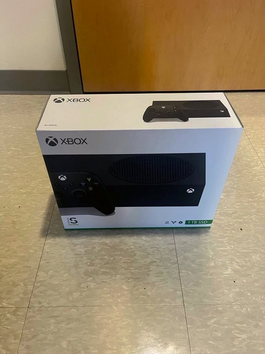 Microsoft Xbox Series S 1TB Digital Version Unlocked - Used