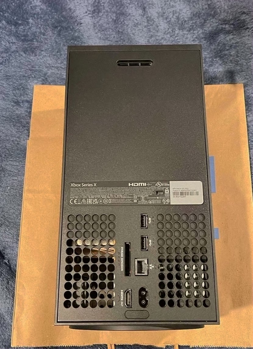 Microsoft Xbox Series X 1TB Black Unlocked - Used image 3