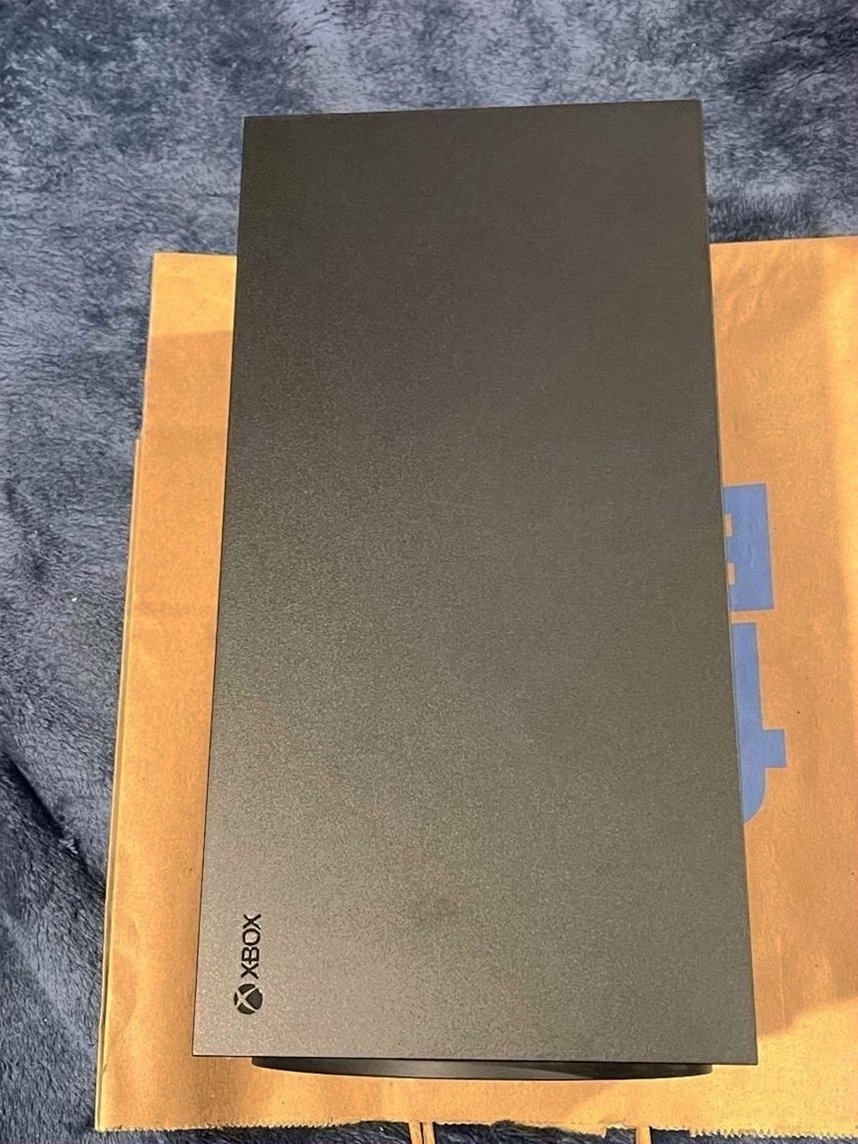 Microsoft Xbox Series X 1TB Black Unlocked - Used image 5