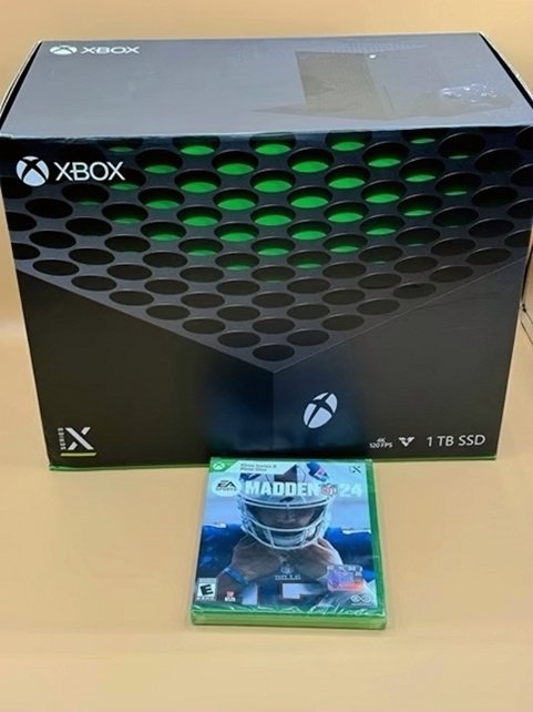Microsoft Xbox Series X 1TB Black - Used image 5