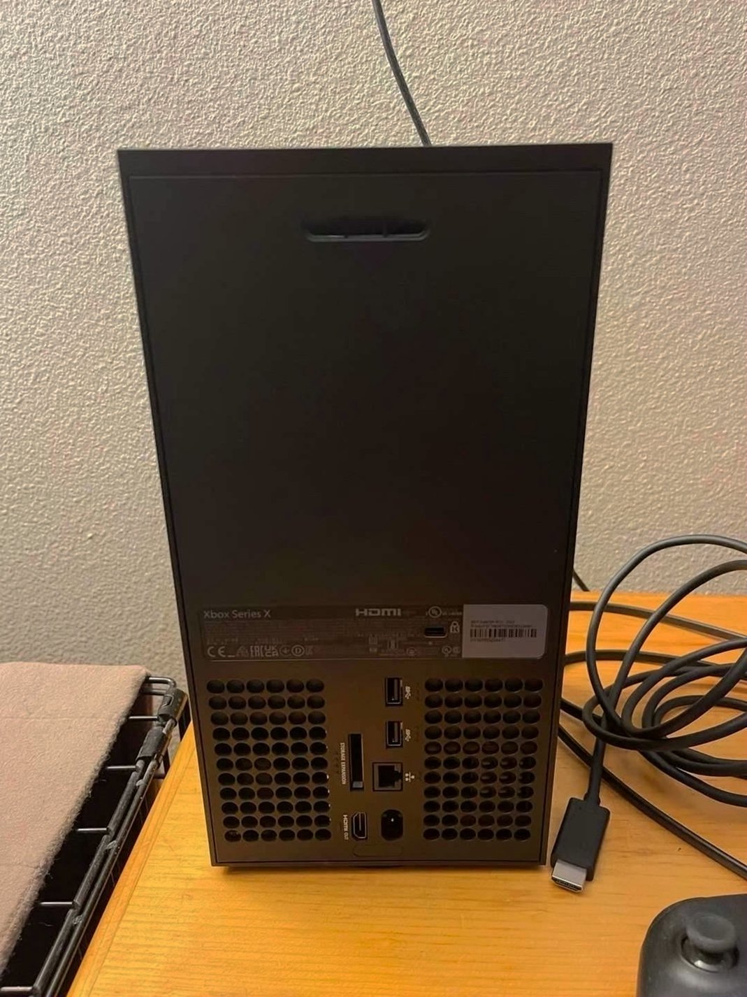 Microsoft Xbox Series X 6Q67 1TB Black - Used image 2