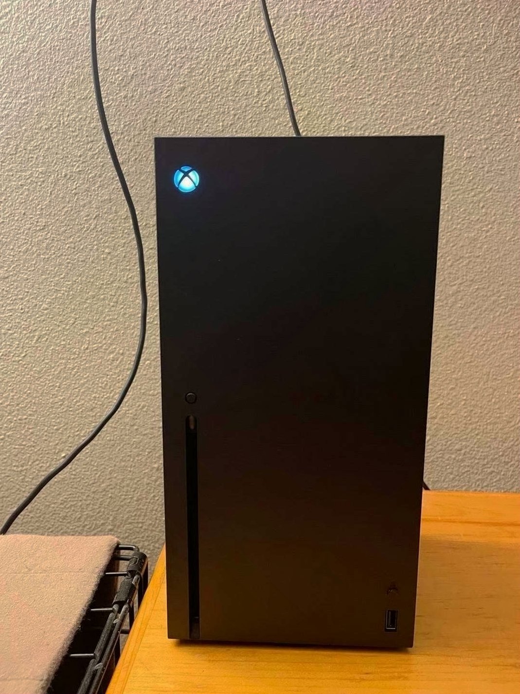 Microsoft Xbox Series X 6Q67 1TB Black - Used image 5