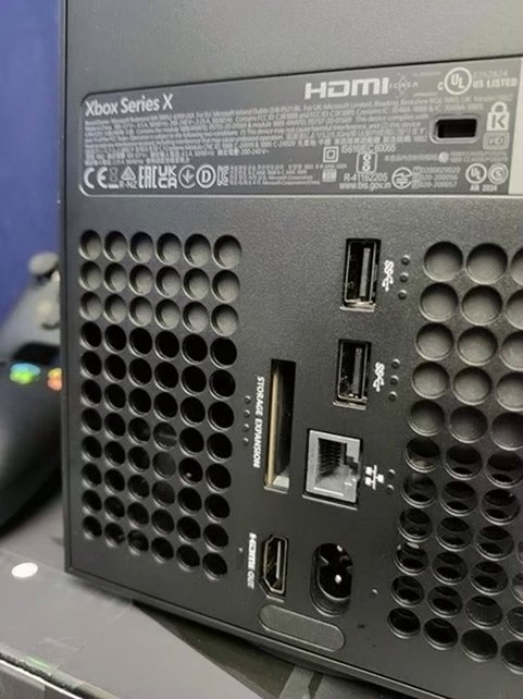Microsoft Xbox Series X Diablo IV Bundle with Extra Controller - Used image 5