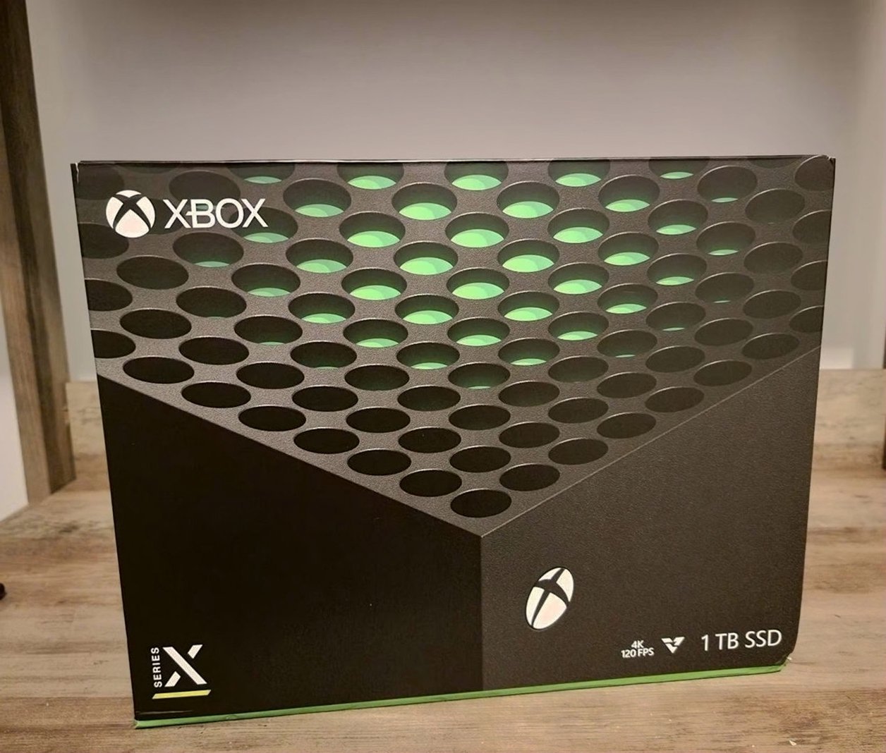 Microsoft Xbox Series X 7C73 Used
